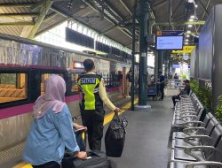 KAI Minta Maaf! Longsor di Bandung Barat Bikin Jadwal KA Parahyangan hingga Serayu Kacau