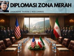 Diplomasi Zona Merah