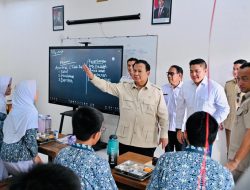 Prabowo Tegaskan Pendidikan Kunci Kebangkitan, Generasi Muda Harus Tangguh Hadapi Era Teknologi