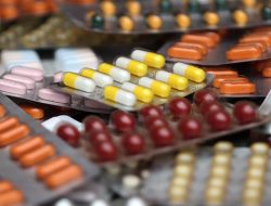 Kamar Kos-kosan Jadi Sarang Obat Ilegal, 5 Pelaku Diringkus Polres Jakpus!