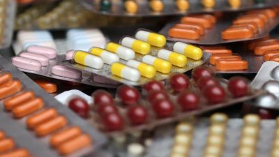 Kamar Kos-kosan Jadi Sarang Obat Ilegal, 5 Pelaku Diringkus Polres Jakpus!