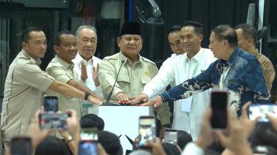 RI Punya Pabrik Bus Listrik Baru di Magelang, Prabowo Tekan Sirine Peresmian