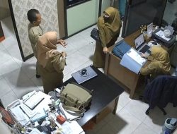 Drama ‘Humas’ di Kantor Bupati Gresik: Niat Ngantor Hari Pertama, Malah Ketahuan SK-nya Bodong