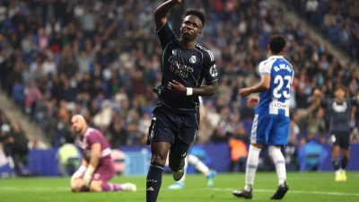 Brace Vinicius Jr Tunda Perayaan Gelar Juara, Barcelona Angka Trofi di Laga El Clasico?