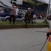 Oknum Polisi Ngamuk Bawa Samurai Cari Anggota DPR, Berakhir Roboh Dihantam Mobil Patroli
