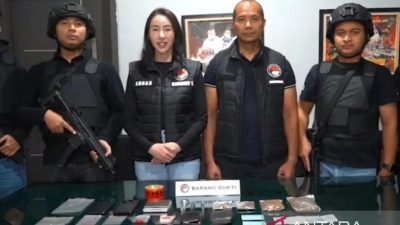 Polisi Ungkap Peredaran Ratusan Gram Tembakau Sintetis di Jaktim