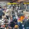 KRL “Green Line” Alami Kendala Akibat Percikan Api, Penumpang Menumpuk di Tanah Abang
