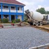 WIKA Beton Pasang Beton Porous di SMPN 4 Gunung Putri Bogor