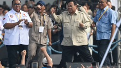 Momen Lucu May Day di Monas: Mayor Teddy Curi Perhatian, Prabowo Beri Celetukan Menohok