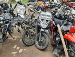 Pemotor Dilaporkan Tewas Dalam Kecelakaan Maut di Daan Mogot Jakbar