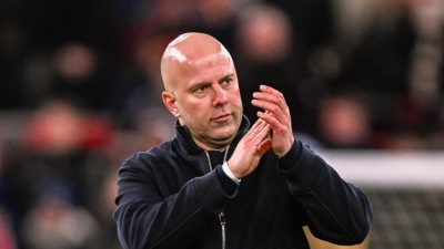 Kopites Harap Bersabar, Arne Slot Pede Banget Nggak Bakal Hengkang dari Anfield!