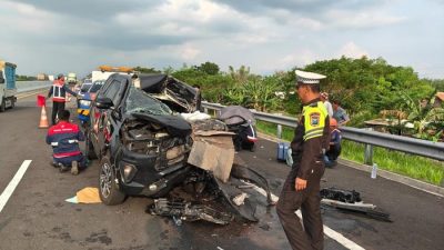 Kecelakaan Maut di Tol Paspro! Mobil Anggota DPR Tabrak Truk, 2 Staf Tewas