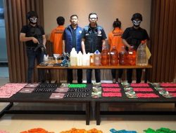 Gerebek Townhouse di Jakbar, Polda Metro Bongkar Pabrik Narkoba Cair ‘Etomidate’ Berkedok Vape