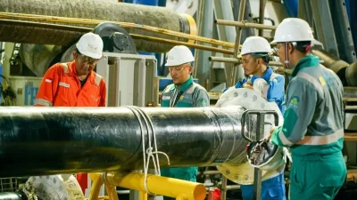Ngeri-ngeri Sedap, PLN EPI Sukses Sambung Pipa Gas Tekanan Tinggi Bawah Laut Tanpa Setop Operasi!