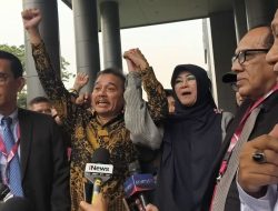Drama Penangguhan Penahanan Roy Suryo-Dokter Tifa: Diwarnai Jaminan Keluarga hingga 50 Tokoh