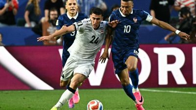 Sempat Ditunda Akibat Cuaca Ekstrem, Prancis Sukses Pulangkan Irak dari Piala Dunia 2026