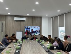 Sentil Kualitas Demokrasi RI, Fachry Ali Ungkit Konsep Keadilan Sosial Cak Nur dan Gus Dur