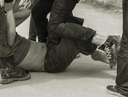 Kronologi Horor Anggota Brimob Dibacok 11 Debt Collector di Serang hingga Mobil Dirampas