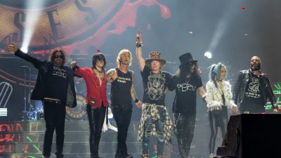 Siap-siap War! Tiket Konser Guns N’ Roses di Jakarta Dijual Mulai Rp 1 Jutaan