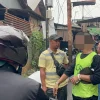 Apes Usai Viral! Pemalak di Depan Pegadaian Senen Ditangkap di Rumahnya