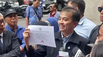 Roy Suryo dan dr Tifa Dikabarkan Ditangkap!