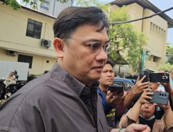 Girang Roy Suryo Diciduk Polisi, Farhat Abbas: Kita Lihat Apa Masih Mau Teriak Ijazah Palsu?