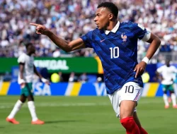Cetak Brace ke Gawang Senegal, Kylian Mbappe Sah Lewati Koleksi Gol Lionel Messi!