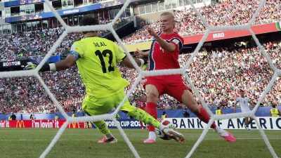 Momen Gol Perdana Haaland di Piala Dunia Bawa Norwegia Pesta Gol Lawan Irak