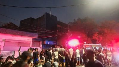 Warga Sebut Dengar Ledakan Sebelum Kebakaran Dekat Pasar Kebayoran Lama