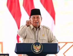 Sentil Pejabat Militer-Polri, Prabowo: Bintangmu dari Rakyat, Jangan Pernah Lupa Itu