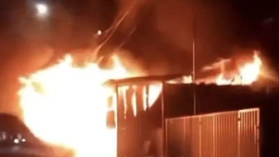 Rumah Makan di Jakbar Terbakar, Diduga Korsleting Listrik Kulkas