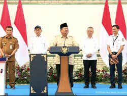 Tantang Menhub dan Dirut KAI, Prabowo Perintahkan Proyek Kereta Trans-Sumatera Segera Dimulai!
