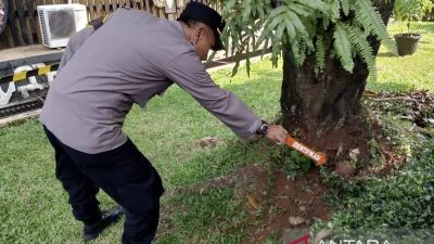 Polisi Amankan Benda Diduga Mortir di Anjungan Sumbar TMII