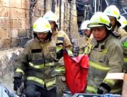 Tiga Orang Tewas dan Satu Terluka dalam Kebakaran Ruko di Pulogadung