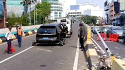 Polisi Selidiki Tabrak Lari Mobil Listrik yang Robohkan PJU Antasari