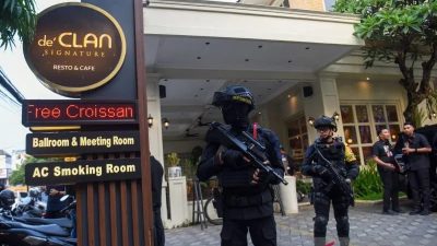 Polri Sita Uang Rp60 Miliar di Kafe de’Clan Terkait Kasus Korupsi