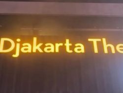 Kebakaran Landa Gedung Djakarta Theater