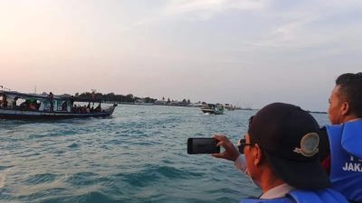 40 Penumpang Dievakuasi dari Kapal Mati Mesin di Pulau Pari