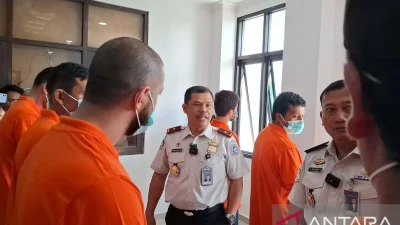 Misteri 16 WNA Uzbekistan Terdampar di Pantai Alor, Imigrasi Endus Aroma TPPO!