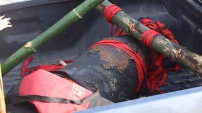 Geger Bom Udara Aktif 100 Kg Ditemukan di Sungai Kota Blitar, Evakuasinya Drama!