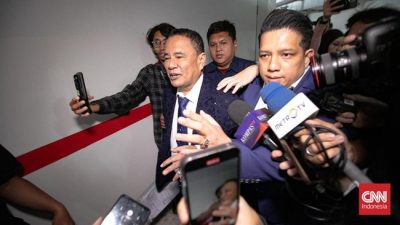 Hotman Paris Tiba-tiba Sambangi Kejagung, Resmi Jadi Pengacara Febrie Adriansyah!