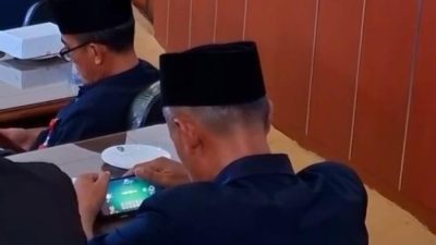 Sorotan Tajam Paripurna DPRD Madiun: Video 18 Detik Viral, Pejabat Asyik Main Game Online