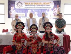 Lestarikan Seni Lokal, Penampilan Tari Topeng Kelana SMPN 1 Arjawinangun Pukau Hadirin di Bakti Sosial IKAC