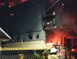 Empat Orang Tewas dalam Kebakaran Rumah di Tebet