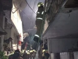 Sebanyak 81 Personel Padamkan Kebakaran di Kebayoran Baru Jakarta