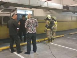 14 Personel Sudin Gulkarmat Jaksel Padamkan Kebakaran di Basement KPK