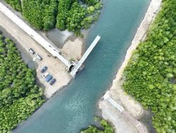 Keren! Jembatan Gantung Geser Pertama di Indonesia Hadir di Lombok Barat