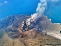 7 Wartawan Hilang Kontak Saat Liput Erupsi Gunung Anak Krakatau
