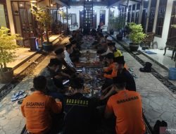 Jerit Tangis Keluarga dan Warga Gelar Doa Bersama di Carita untuk 5 Jurnalis Hilang di Selat Sunda