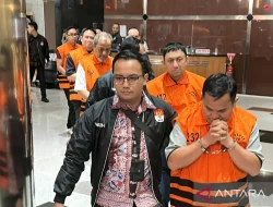 Pakai Rompi Oranye, Bos Summarecon hingga Ketua DPP Golkar Resmi Ditahan KPK!